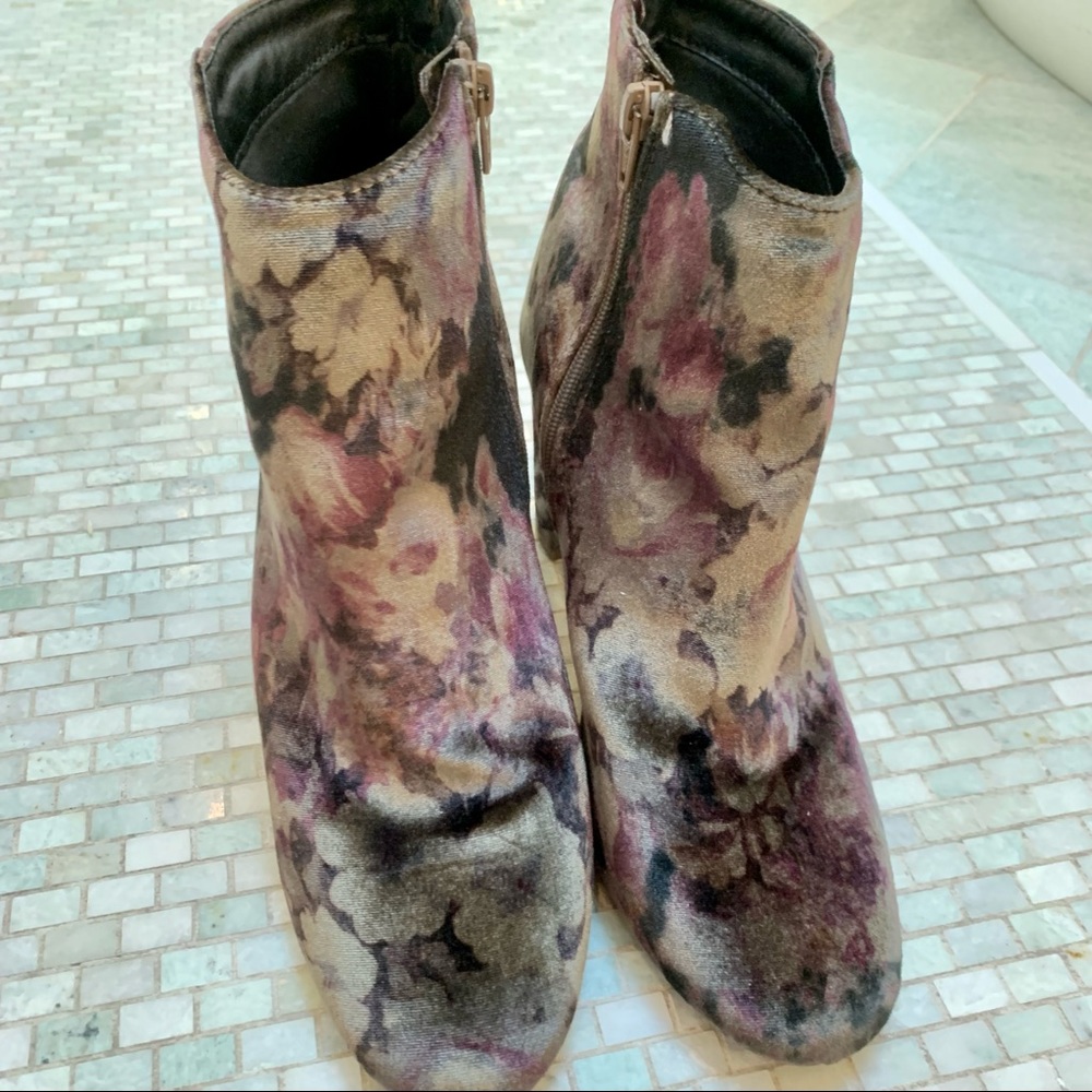 Super Cute MADDEN GIRL Floral Velvet Boots